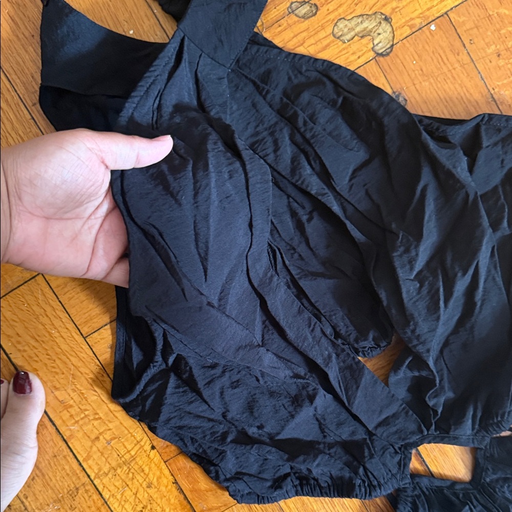 Chic Black Backless Maxi Dress - Picture 4 of 11